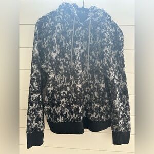 Athleta Charcoal and White Textured Pullover Hoodie with thumb holes